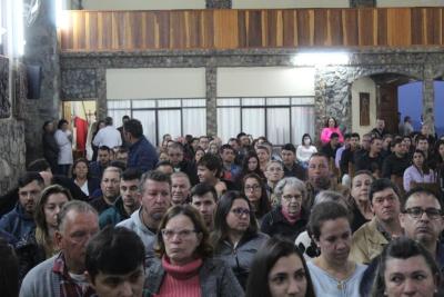 Missa dos romeiros abriu as celebraÃ§Ãµes das Santas Missas em Laranjeiras do Sul (12/10)